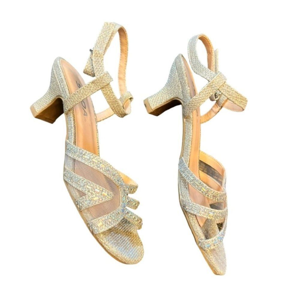 Soda Strappy Children's Heel‎ Size 2